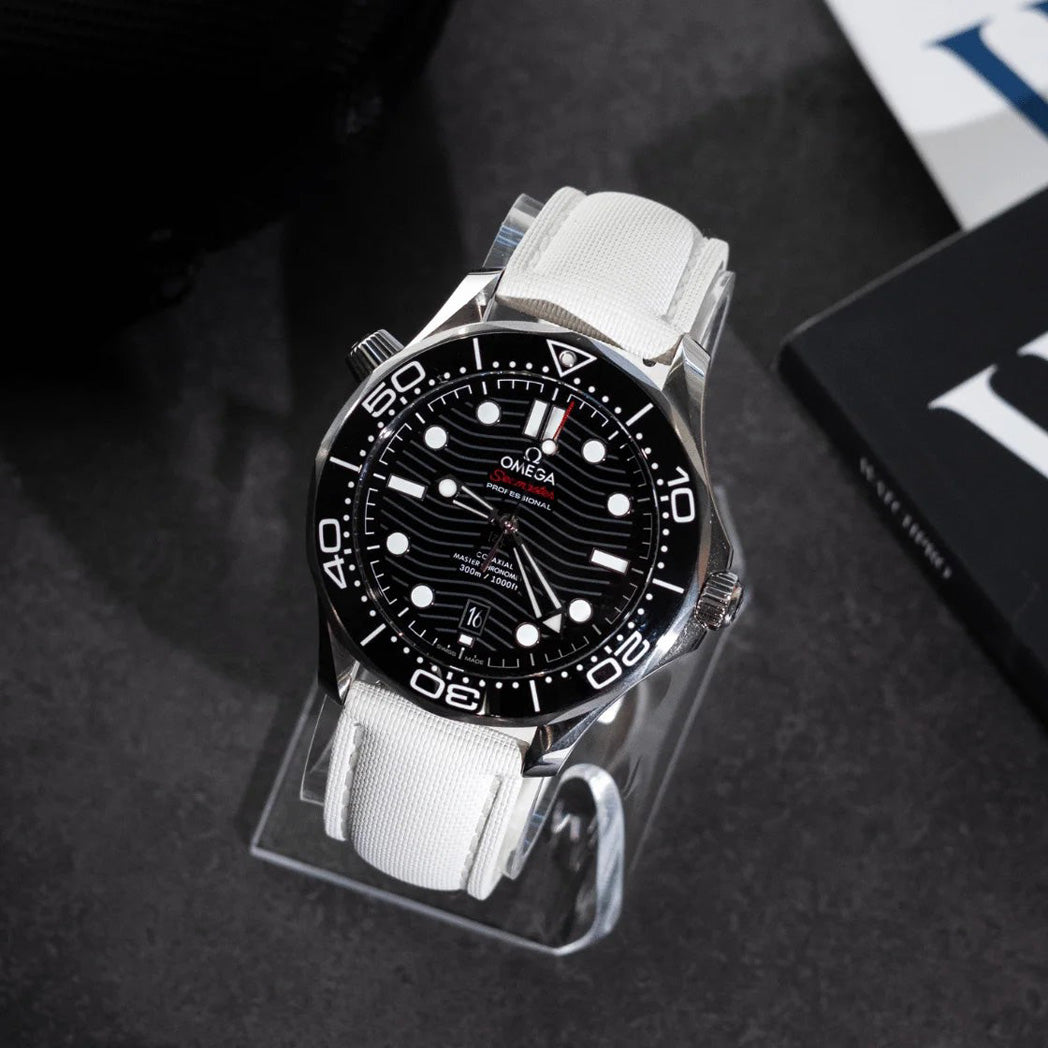 Artem Loop-Less HydroFlex Nova Light White Sailcloth Watch Strap | Holben's